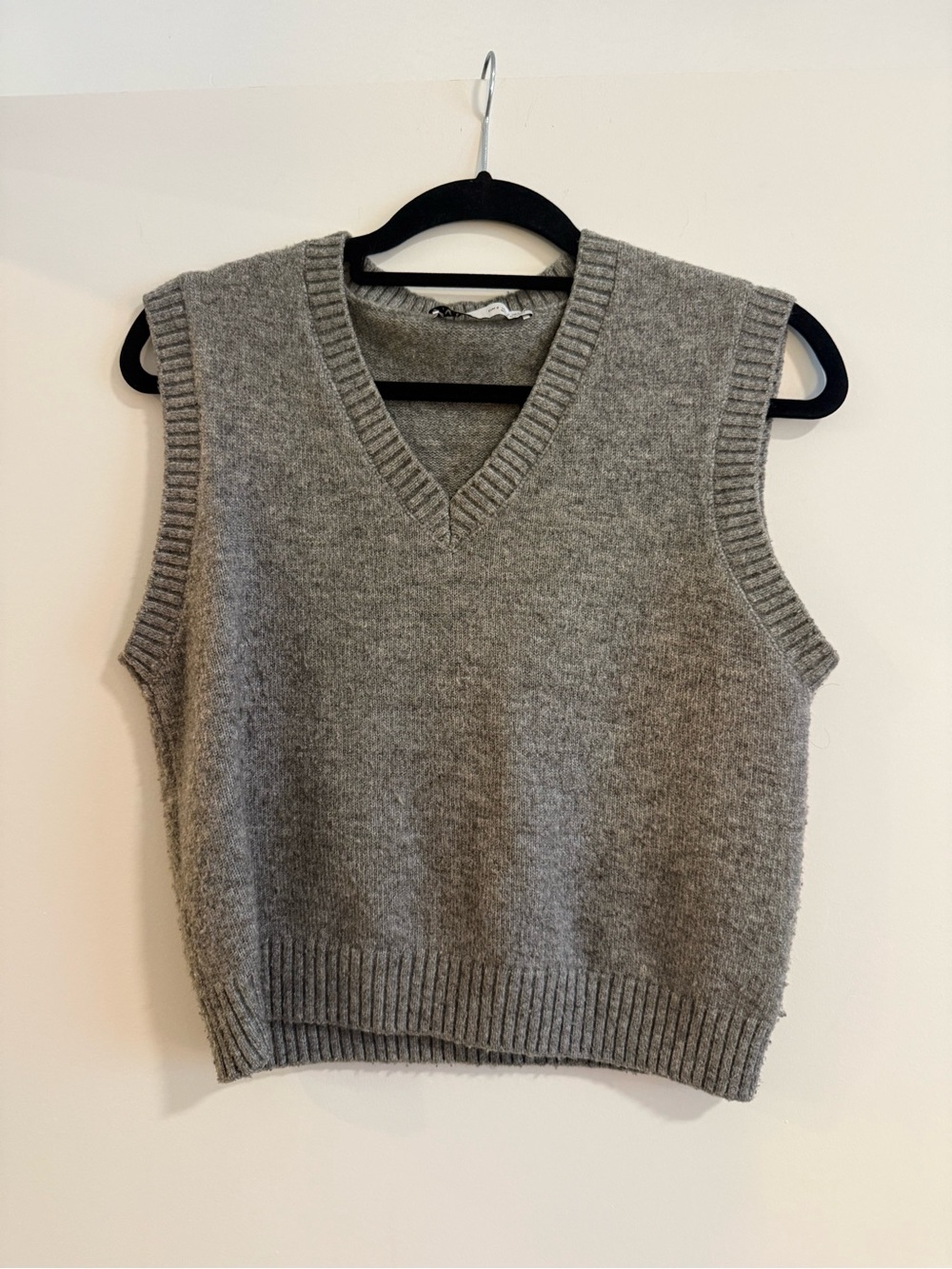 Zara Sweater Vest Size Small